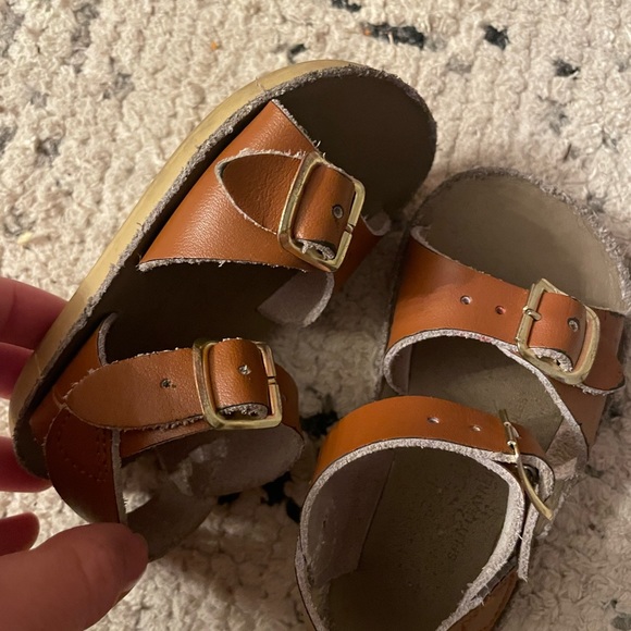 Sun San Surfer Sandals. Size 4 - Picture 3 of 4